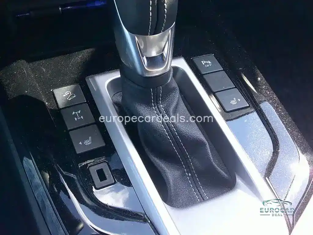 Double Cab 4WD Autm. V-Cross