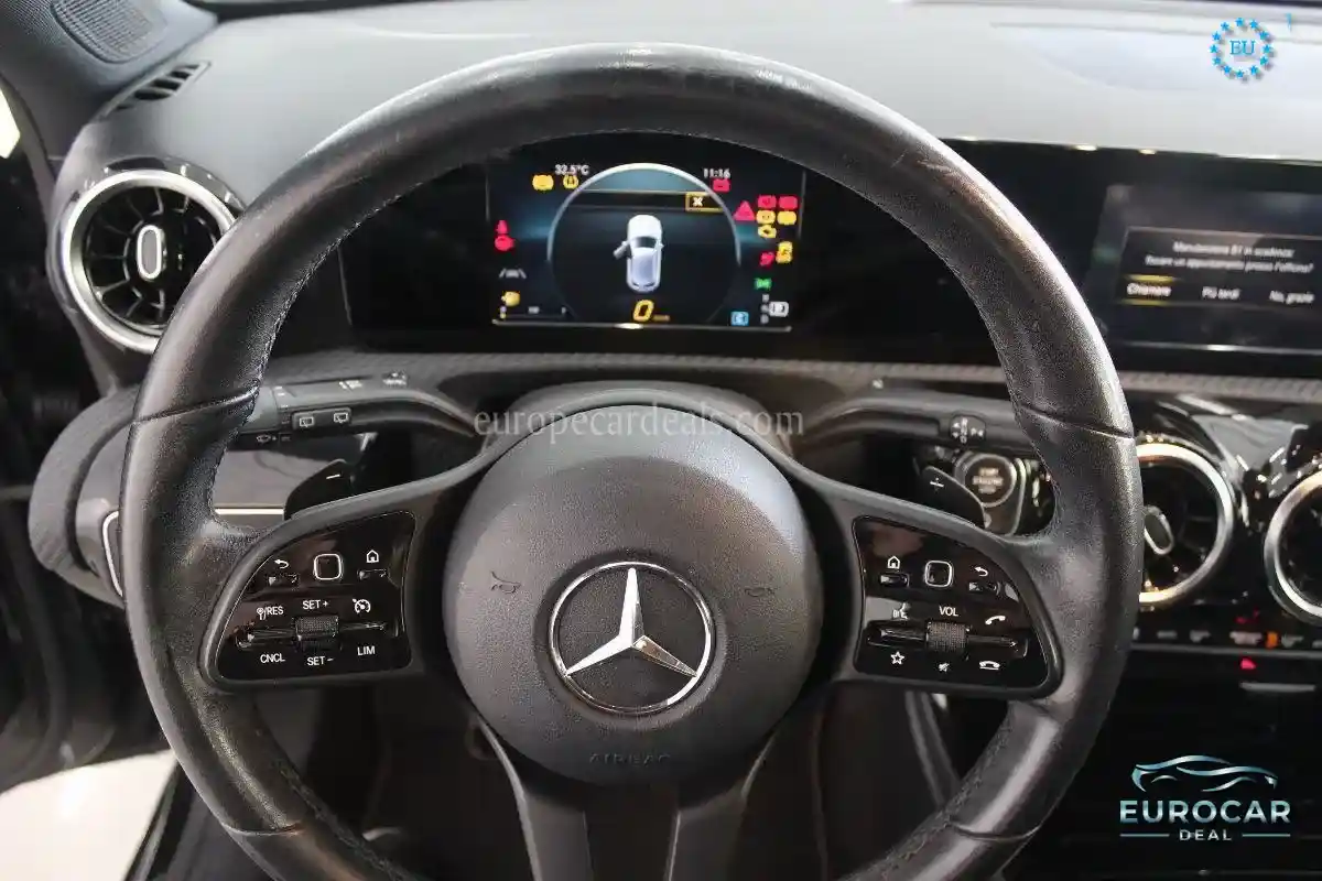 Mercedes-Benz A 180