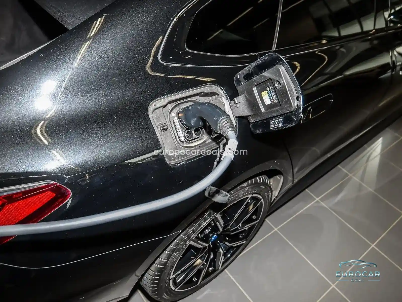 BMW i4