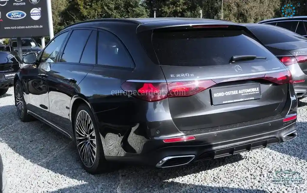 Mercedes-Benz E 220