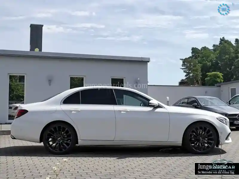 Mercedes-Benz E 220