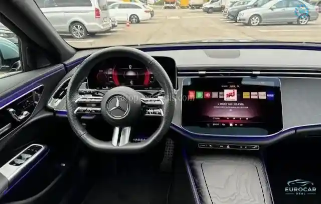 Mercedes-Benz E 220