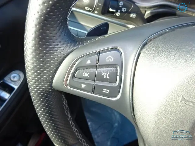Mercedes-Benz V 220
