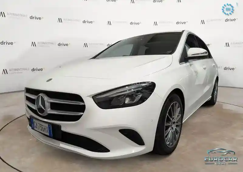 Mercedes-Benz B 200