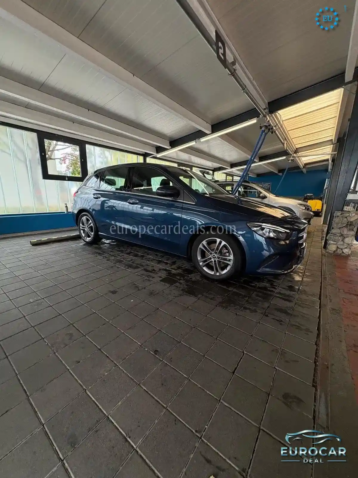 Mercedes-Benz B 200