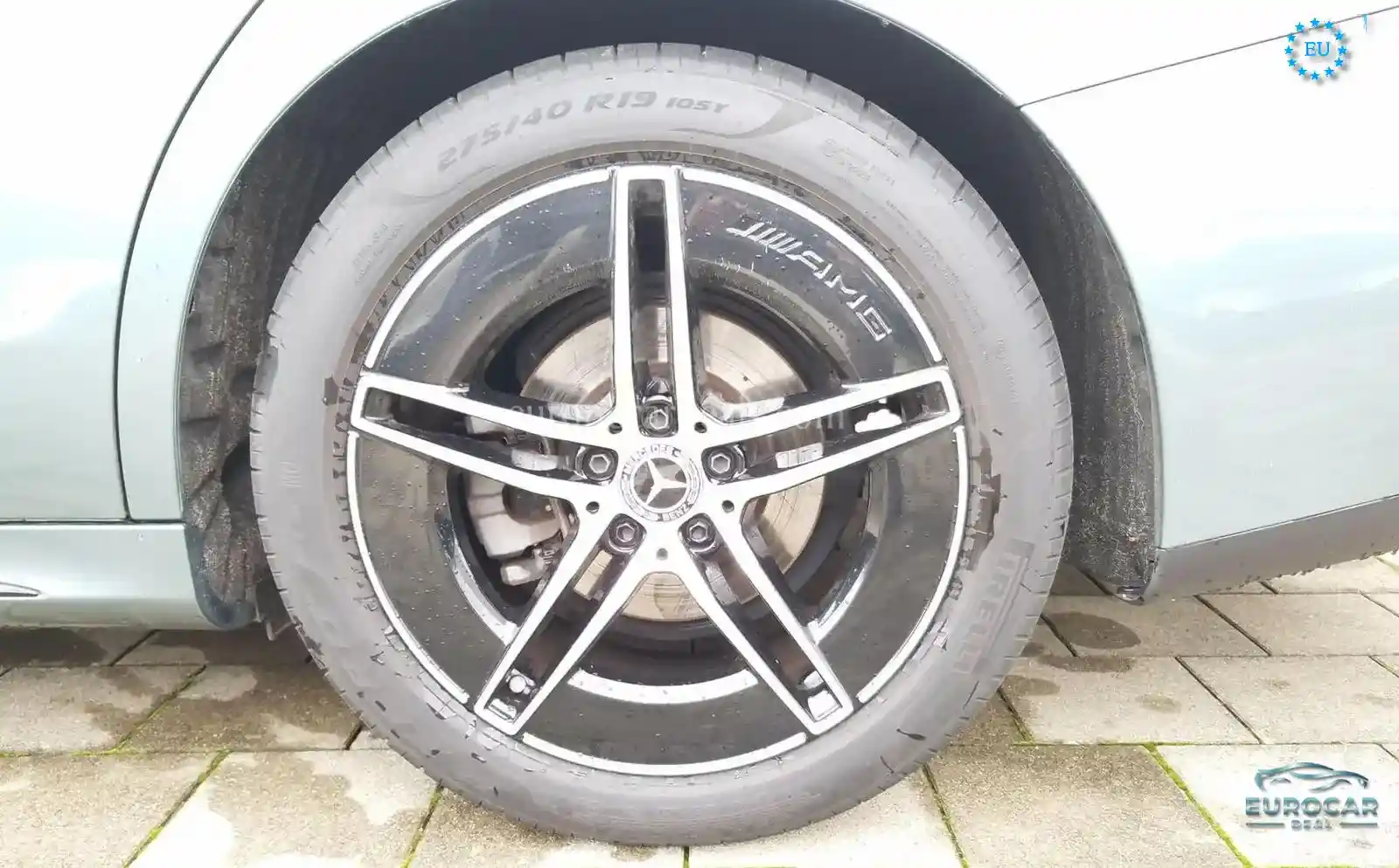 Mercedes-Benz E 200