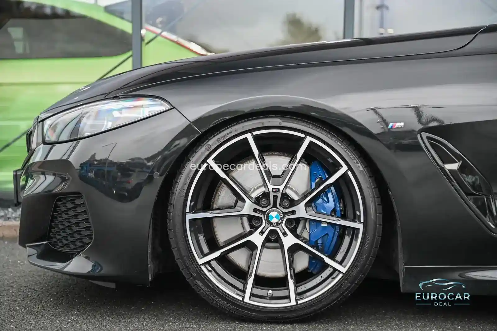 BMW 840