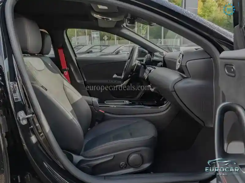 Mercedes-Benz A 35 AMG