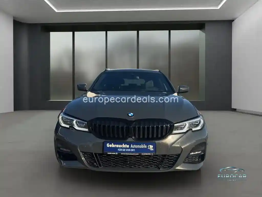 BMW 330