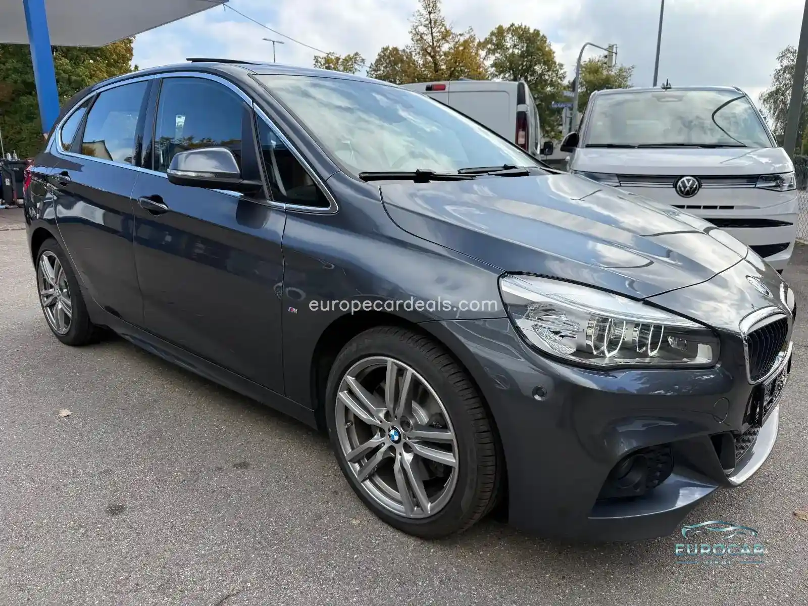 BMW 225