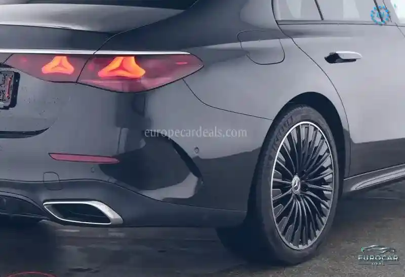Mercedes-Benz E 300