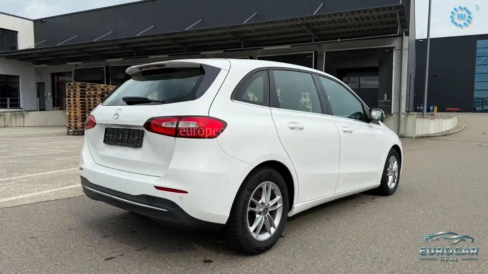 Mercedes-Benz B 200