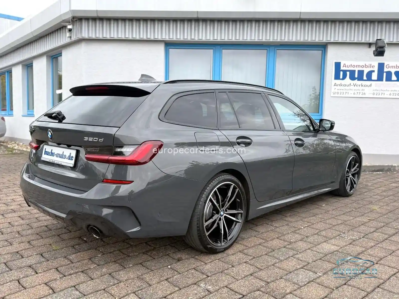 BMW 320