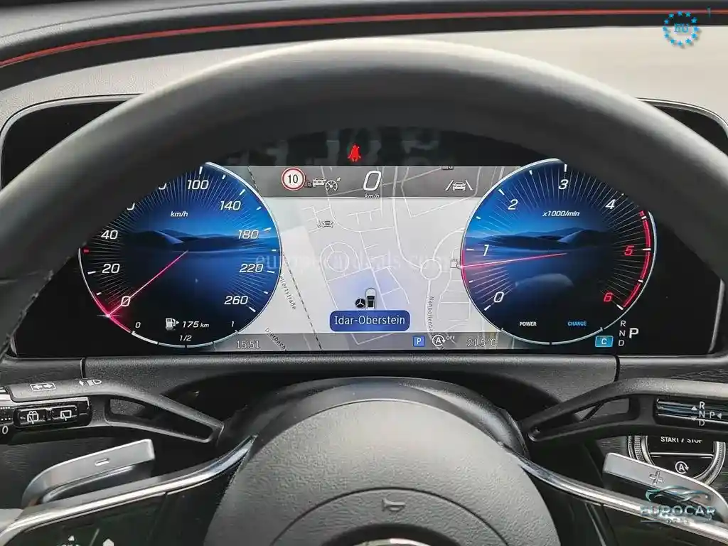 Mercedes-Benz E 220
