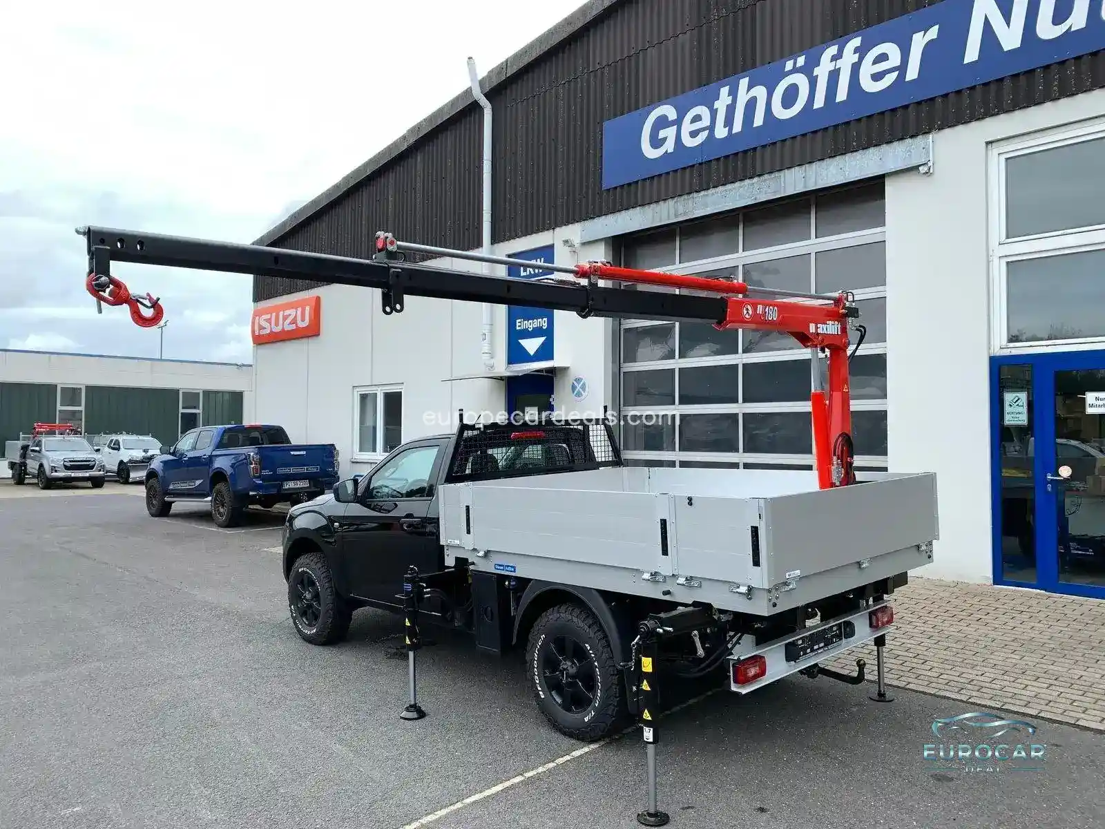 Single Cab 4×4 L + Kran +Pritsche