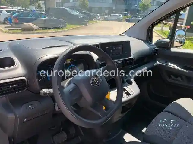 Toyota Proace City