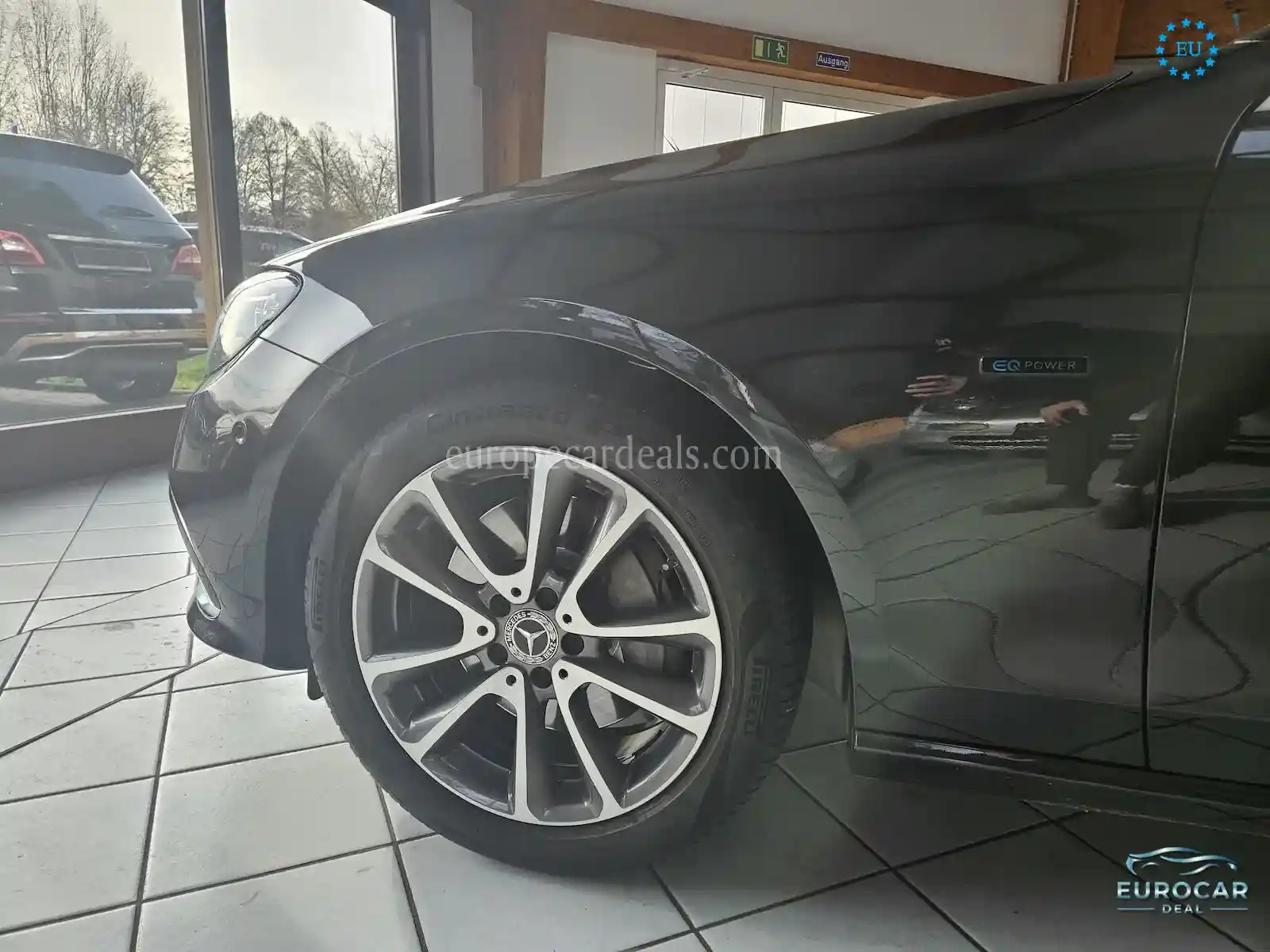 Mercedes-Benz E 300