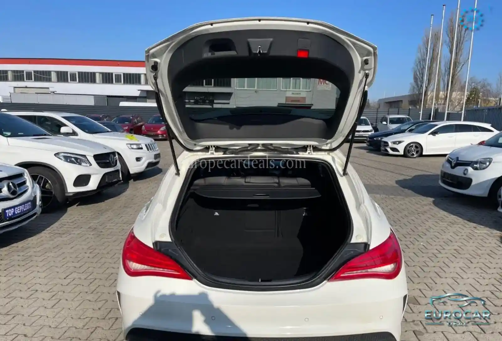 Mercedes-Benz CLA 180