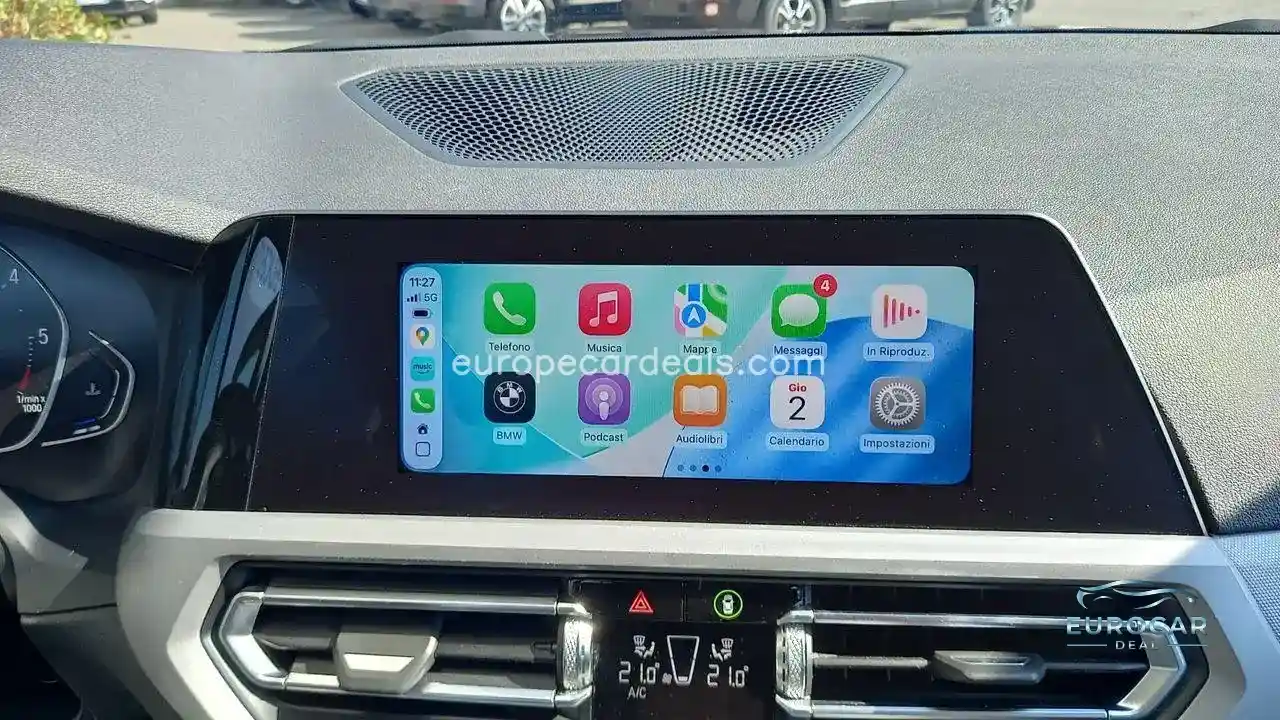 BMW 320
