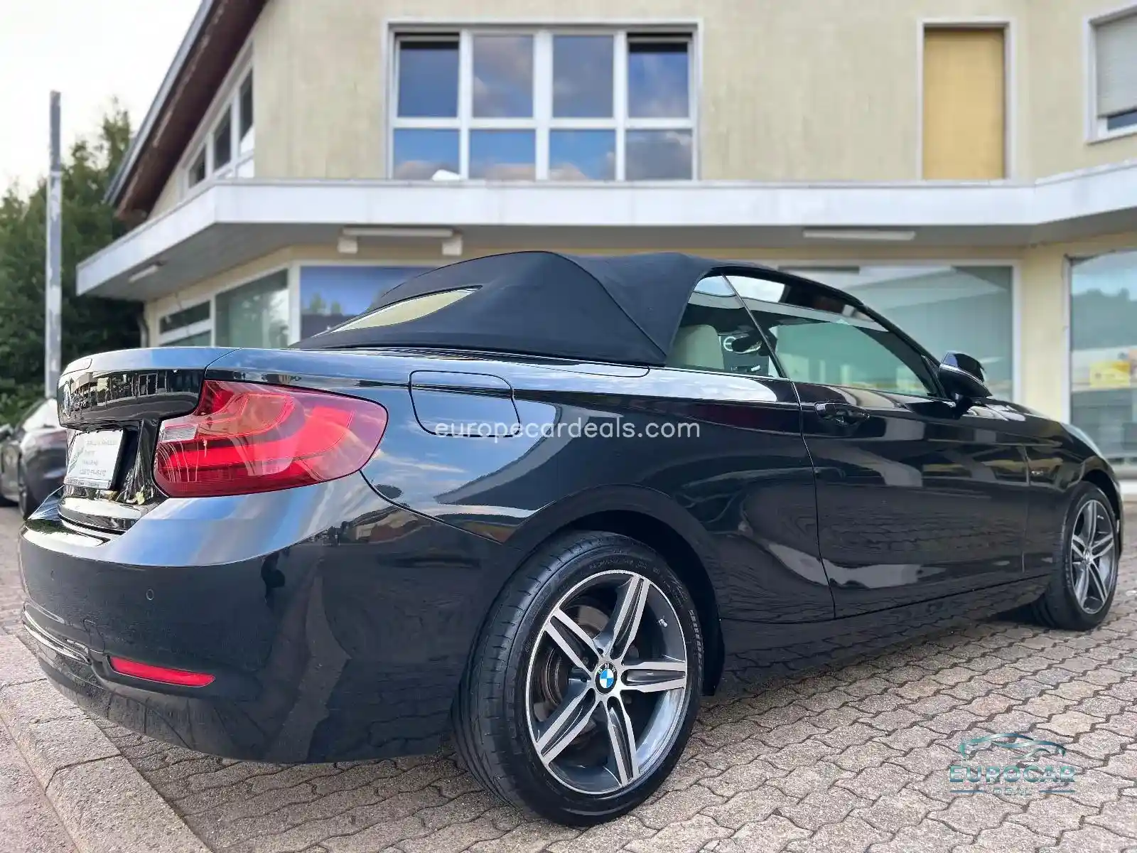 BMW 218