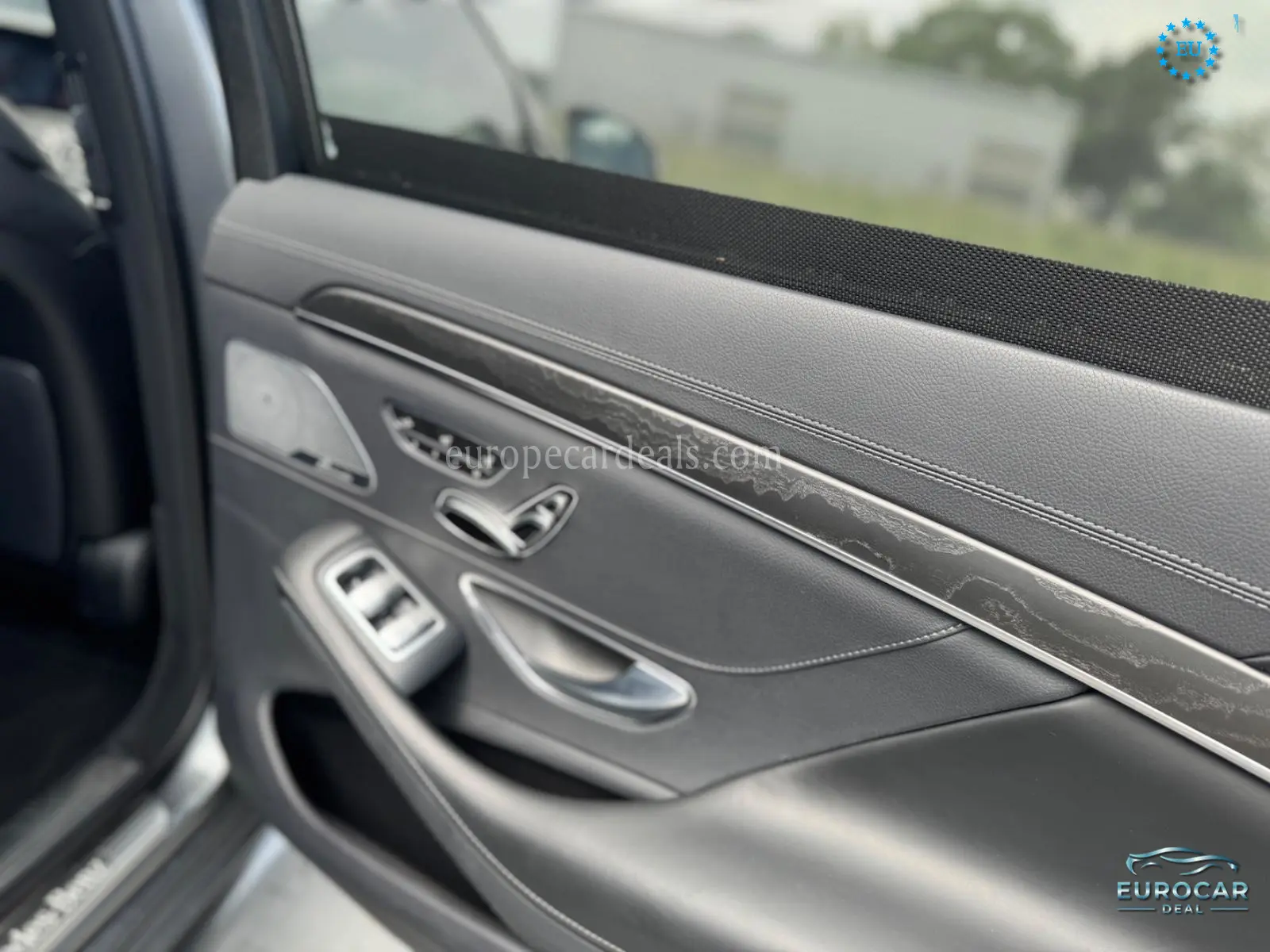 Mercedes-Benz S 560