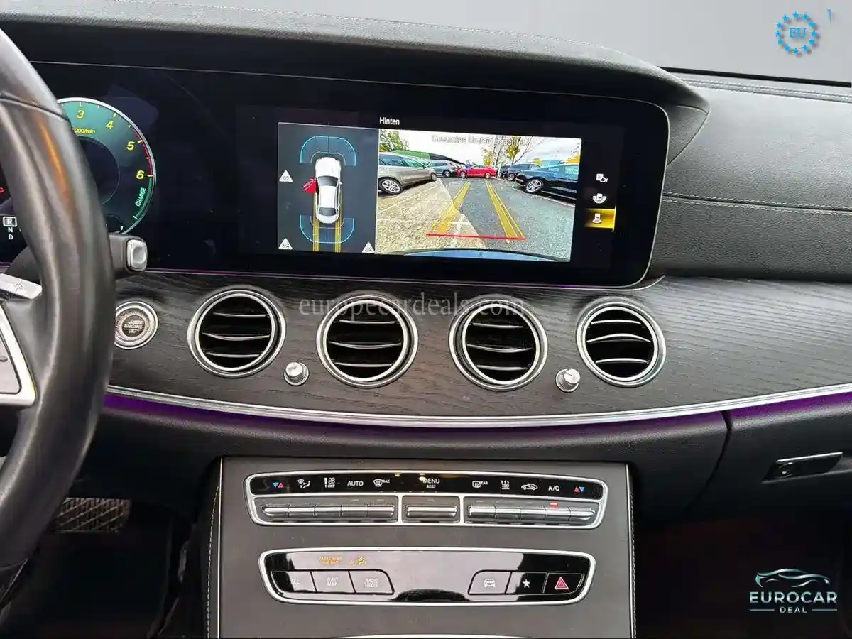 Mercedes-Benz E 300