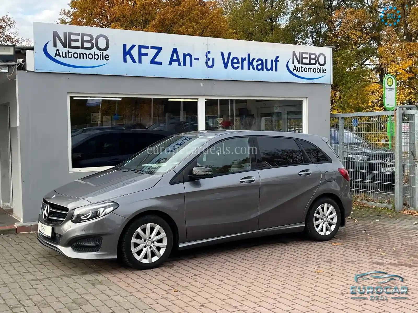 Mercedes-Benz B 180