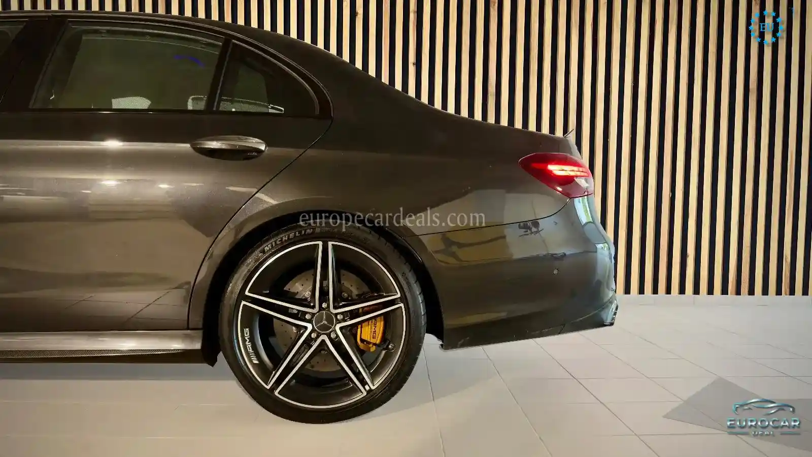 Mercedes-Benz E 63 AMG
