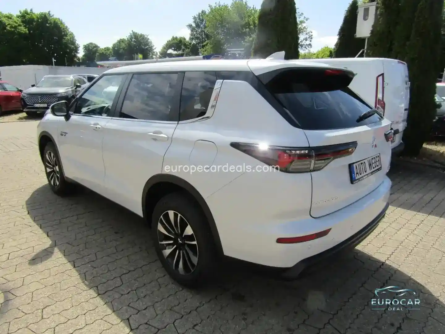 Mitsubishi Plug-in Hybrid Outlander