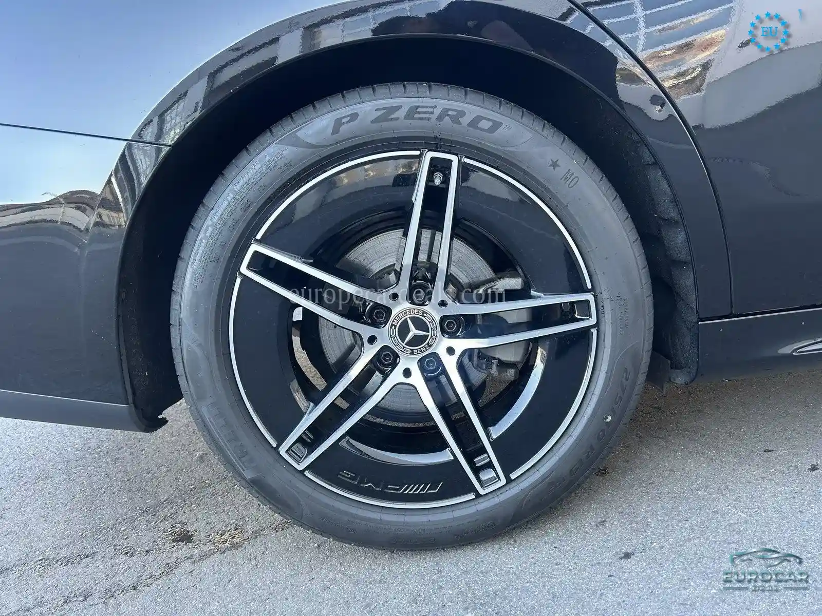 Mercedes-Benz E 200
