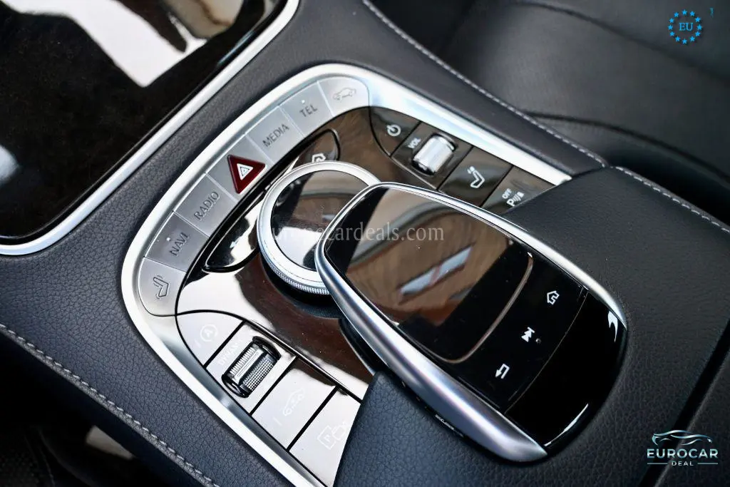 Mercedes-Benz S 560