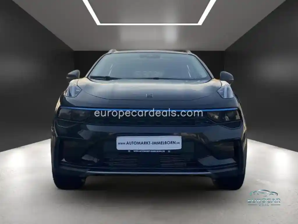 Lynk&Co 01