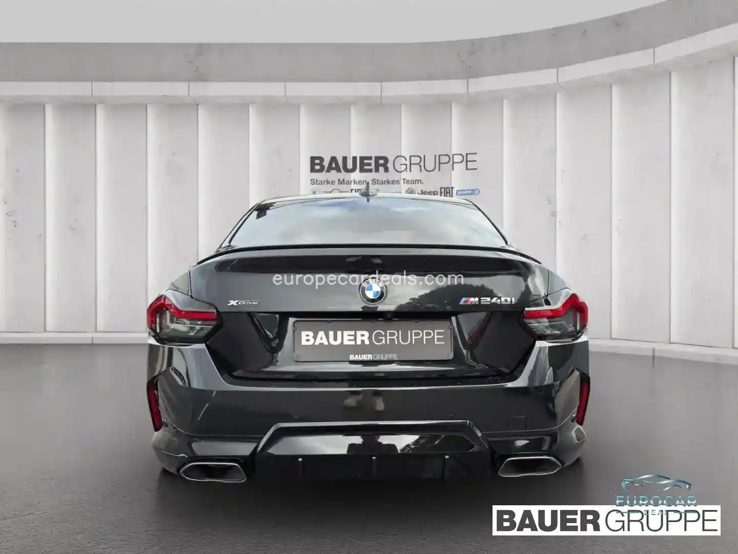 BMW M240i