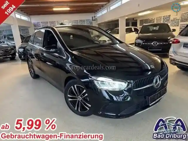 Mercedes-Benz B 180