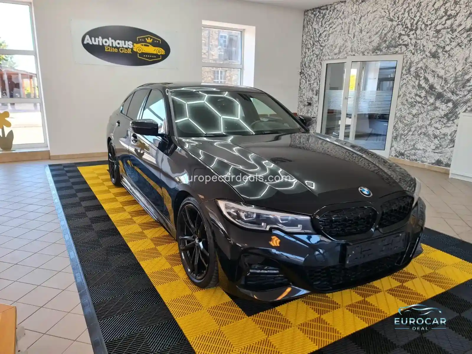BMW 330