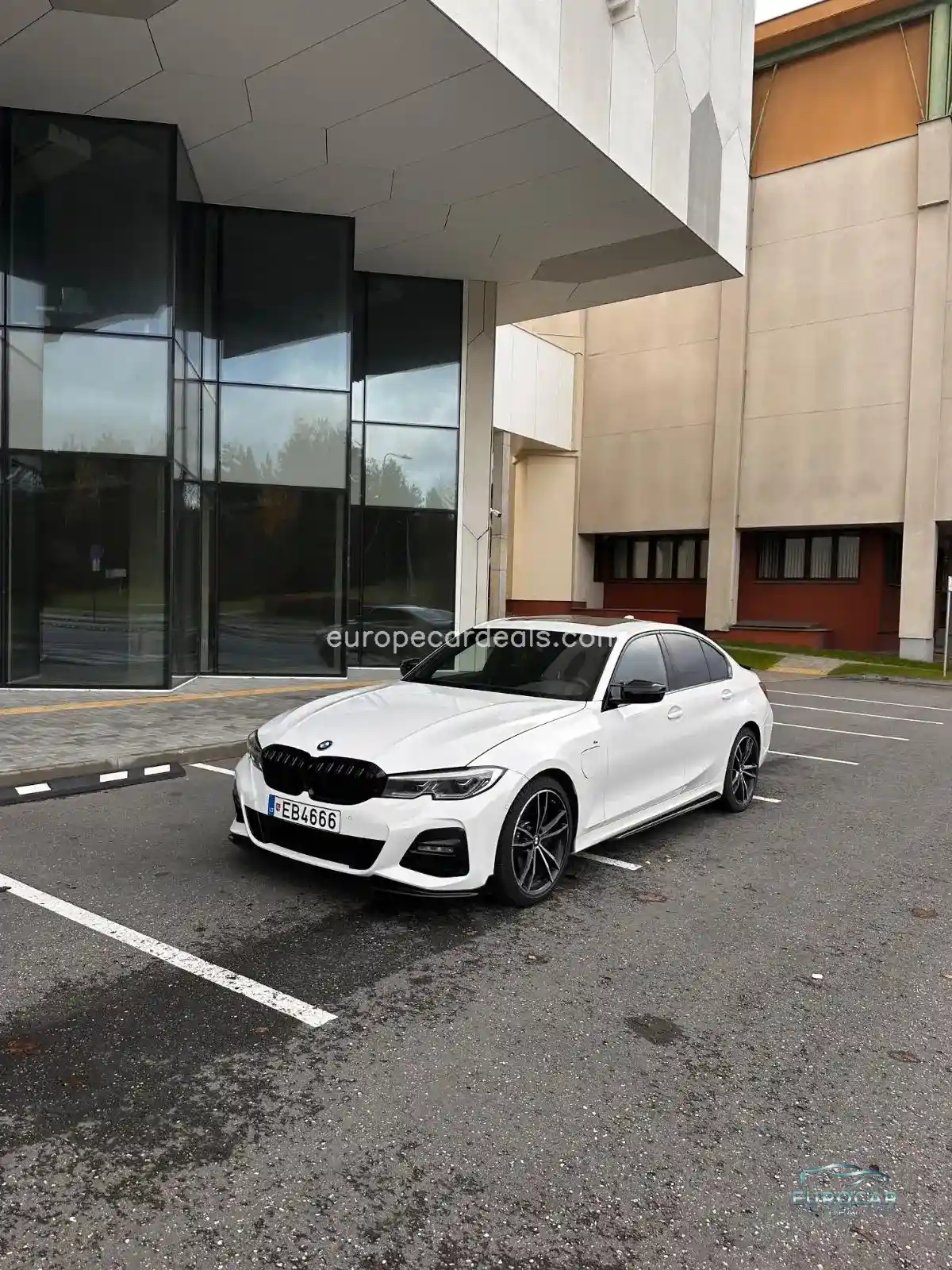 BMW 330