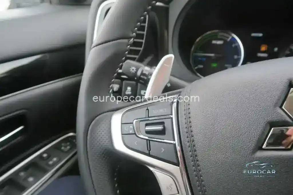 Mitsubishi Plug-in Hybrid Outlander