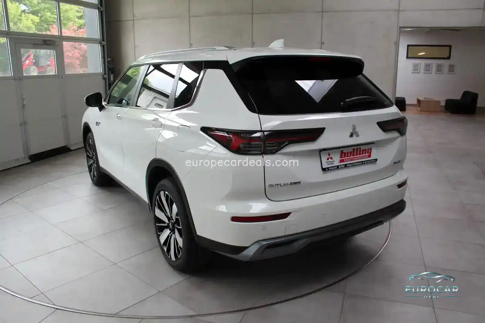 Mitsubishi Plug-in Hybrid Outlander