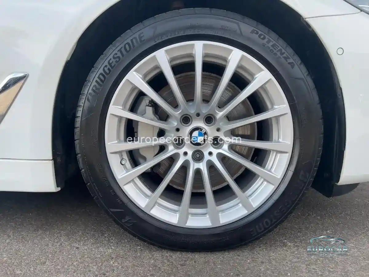 BMW 520
