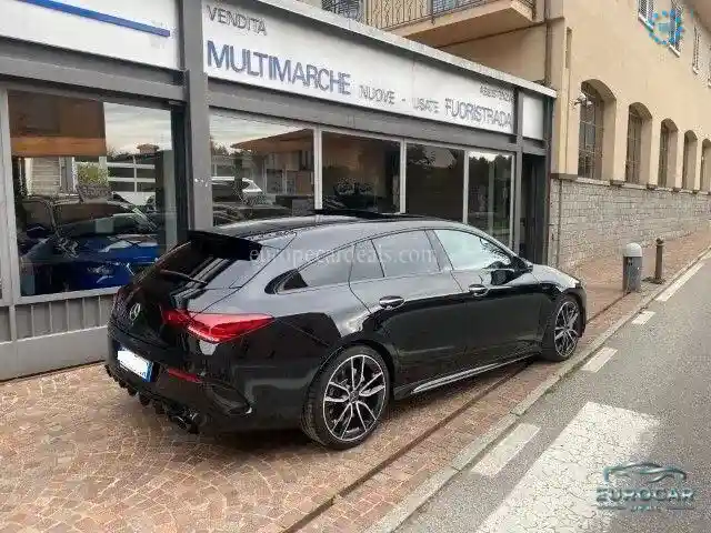 Mercedes-Benz CLA 35 AMG