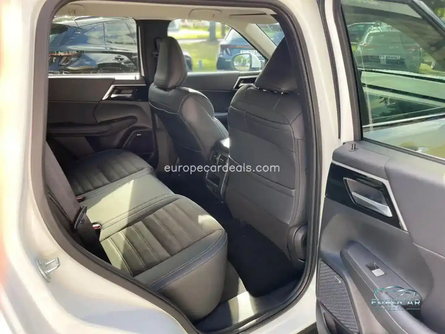 Mitsubishi Plug-in Hybrid Outlander