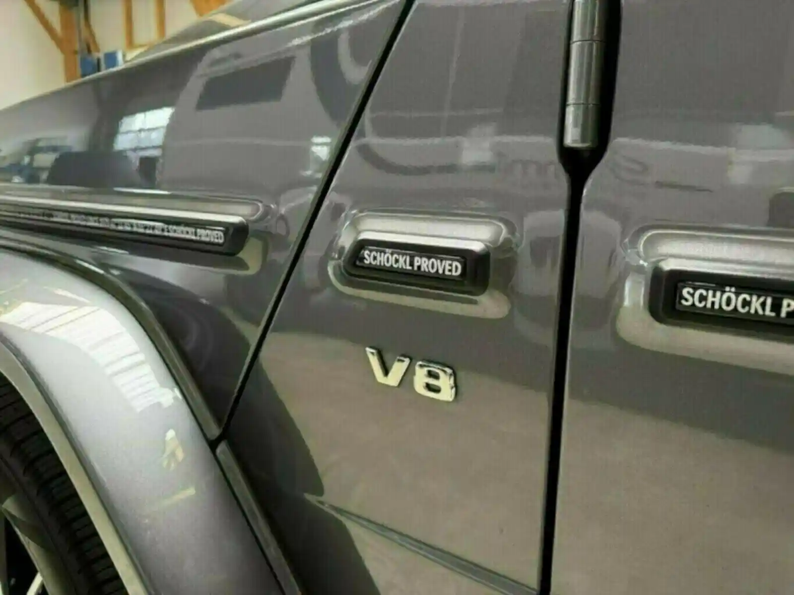 Mercedes-Benz G 500