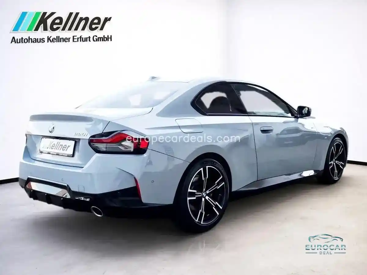 BMW 220