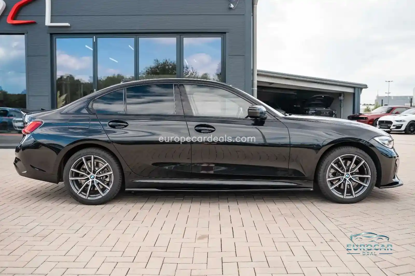BMW 330