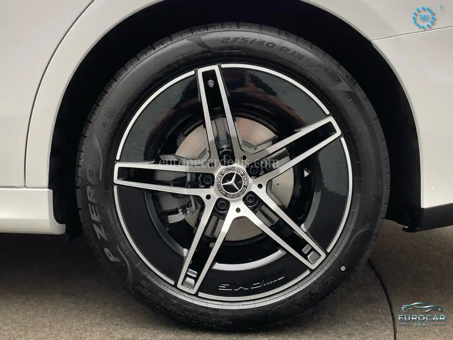 Mercedes-Benz E 200