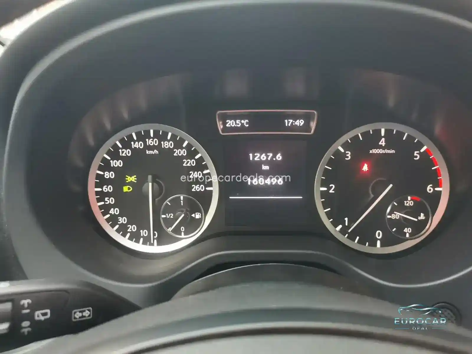 Infiniti Q30