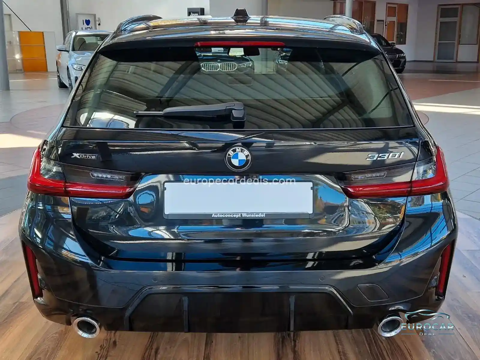 BMW 330