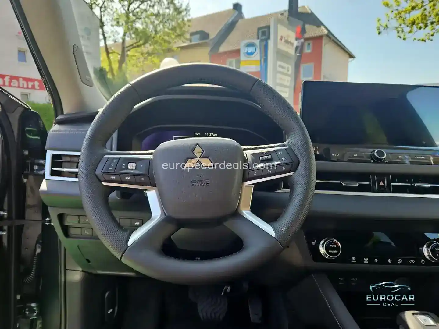 Mitsubishi Plug-in Hybrid Outlander