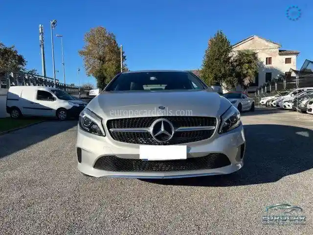Mercedes-Benz A 180