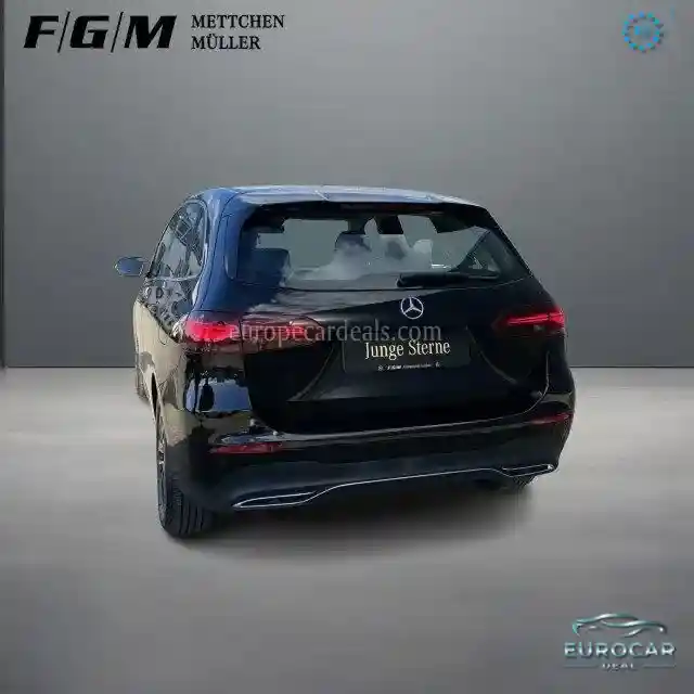 Mercedes-Benz B 220